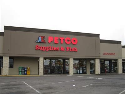 Petco salem oregon - Petco is a category-defining health and wellness company focused on improving the lives of pets, pet parents and Petco partners. We are 29,000 strong, working together across 1,500+ pet care ...